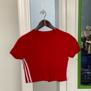 BRANDY MELVILLE | Cropped t-shirt